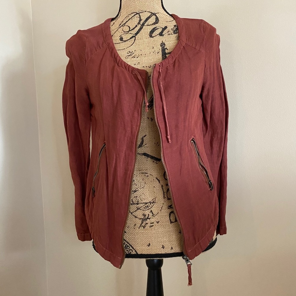 Lucky Brand zip up lightweight jacket with pockets